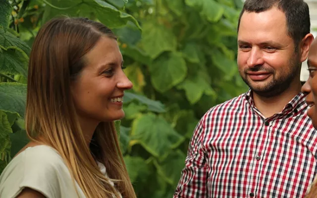 يجمع برنامج إكبا للتدريب الداخلي الطلاب من شتى أنحاء العالم. كما يساعد البرنامج المتدربين على اكتساب الخبرة العملية في مجال البحوث فضلاً عن إتاحة فرص التعاون والتواصل مع نظرائهم. 