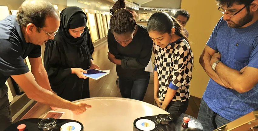 Under the guidance of world-renowned scientists, interns practice and carry out research at state-of-the-art facilities.