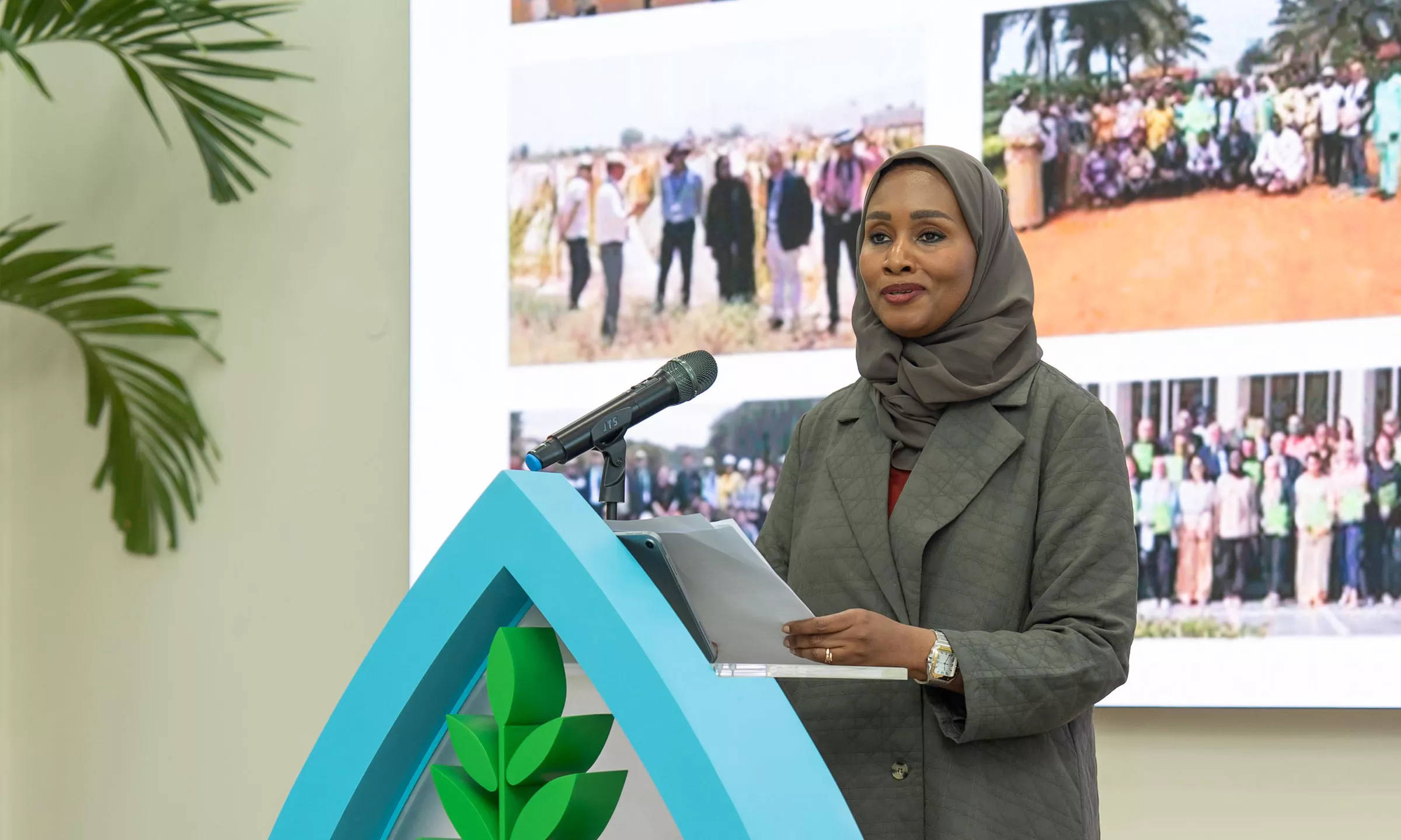 ومن جانبها، أكدّت سعادة الدكتورة طريفة الزعابي، المدير العام لإكبا: "يعكس هذا الافتتاح الرؤية الحقيقية للشراكات ودورها في تعزيز العلوم والابتكار والاستدامة من خلال التعاون البنّاء. تمثل هذه المرافق الجديدة استثماراً نوعياً في المعرفة وبناء القدرات. وسيكون مبنى التدريب منصة تجمع المزارعين والباحثين وصناع القرار للتعلم والتعاون جنباً إلى جنب".